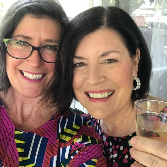 Meet your Posher, Stephanie - Picture 3 of 7